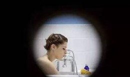 偷窥洞在线观看,窥探人性深处的惊悚之旅