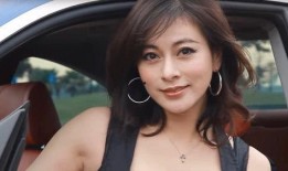 娱乐圈八卦最新爆料女儿,明星女儿意外曝光，背后故事令人唏嘘！