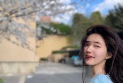 吴磊赵露思圈内爆料讨论,揭秘明星幕后故事